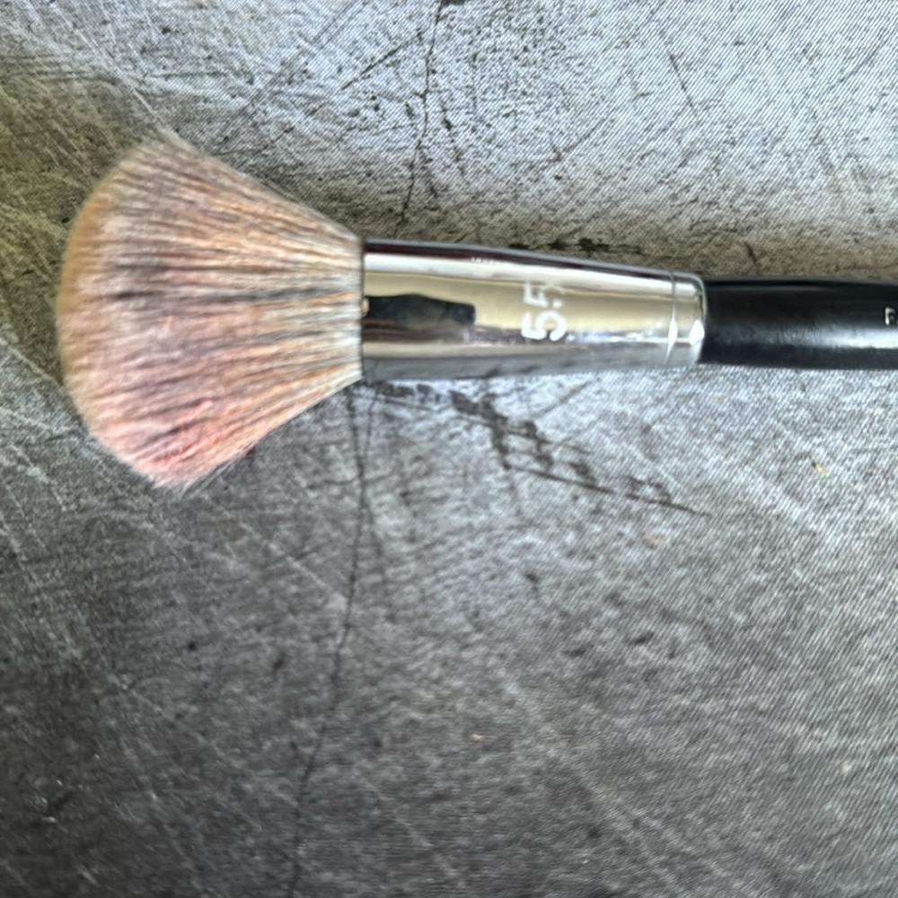 Sephora Collection Pro Airbrush #55 - Picture 2 of 3